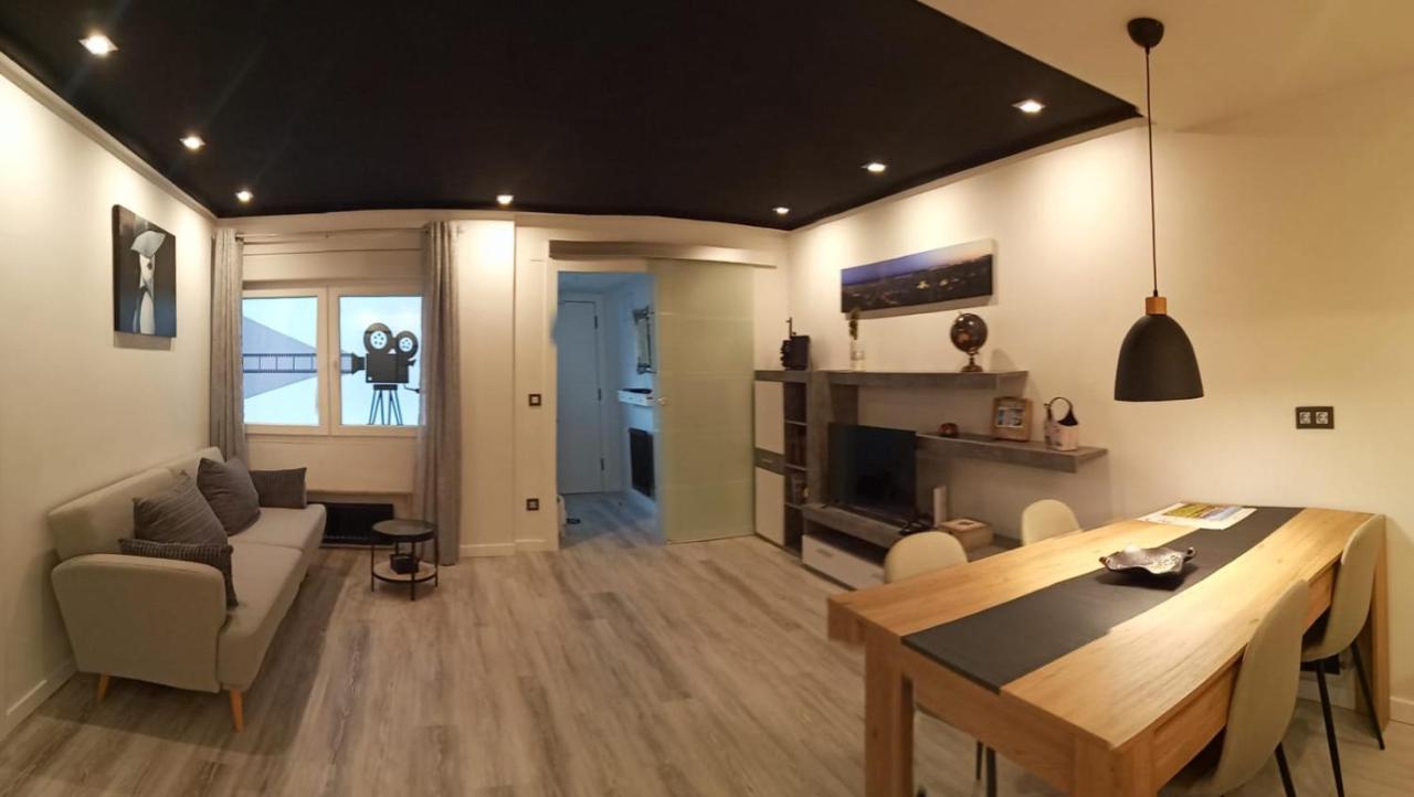 Apartamento Cinema Apartment Oviedo Luaran gambar