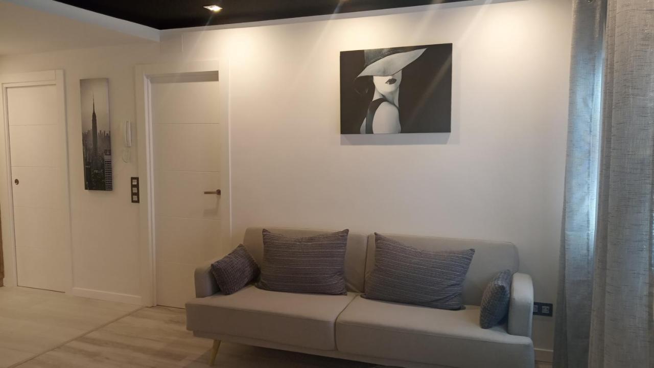 Apartamento Cinema Apartment Oviedo Luaran gambar