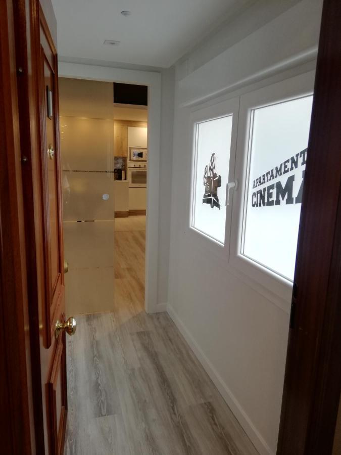 Apartamento Cinema Apartment Oviedo Luaran gambar
