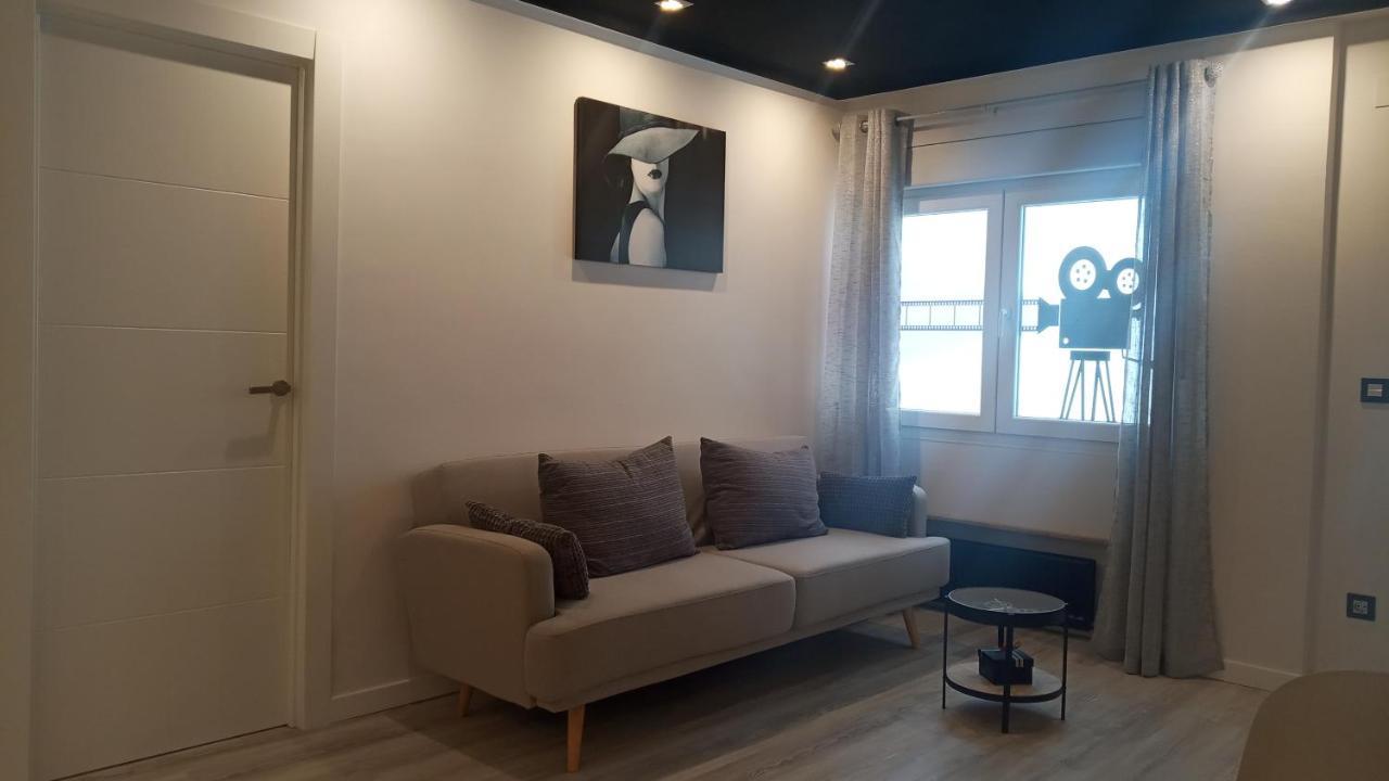 Apartamento Cinema Apartment Oviedo Luaran gambar