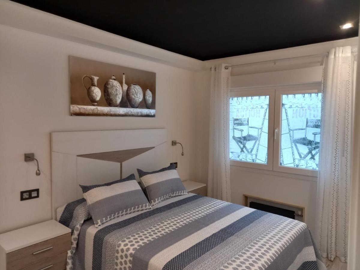 Apartamento Cinema Apartment Oviedo Luaran gambar
